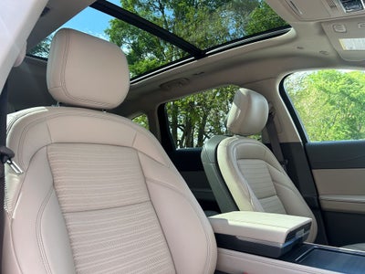 2025 Lincoln Nautilus Reserve