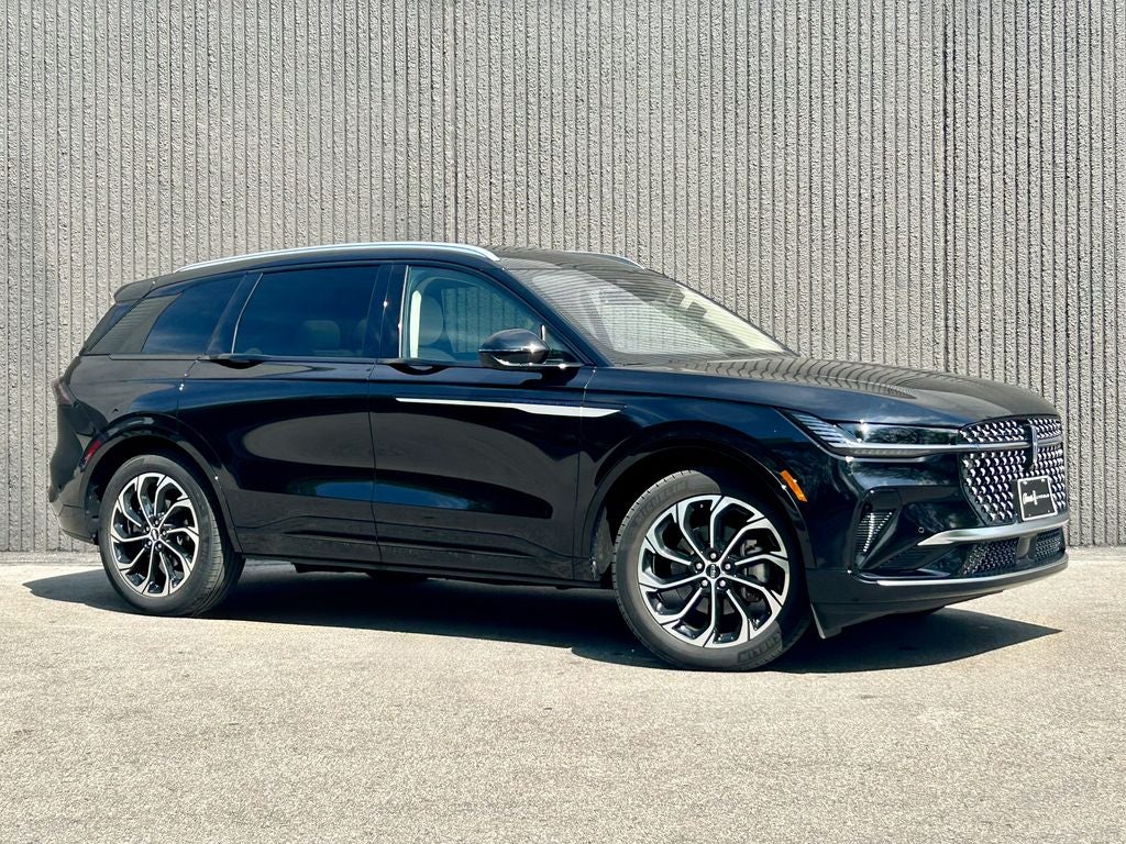 2025 Lincoln Nautilus Reserve