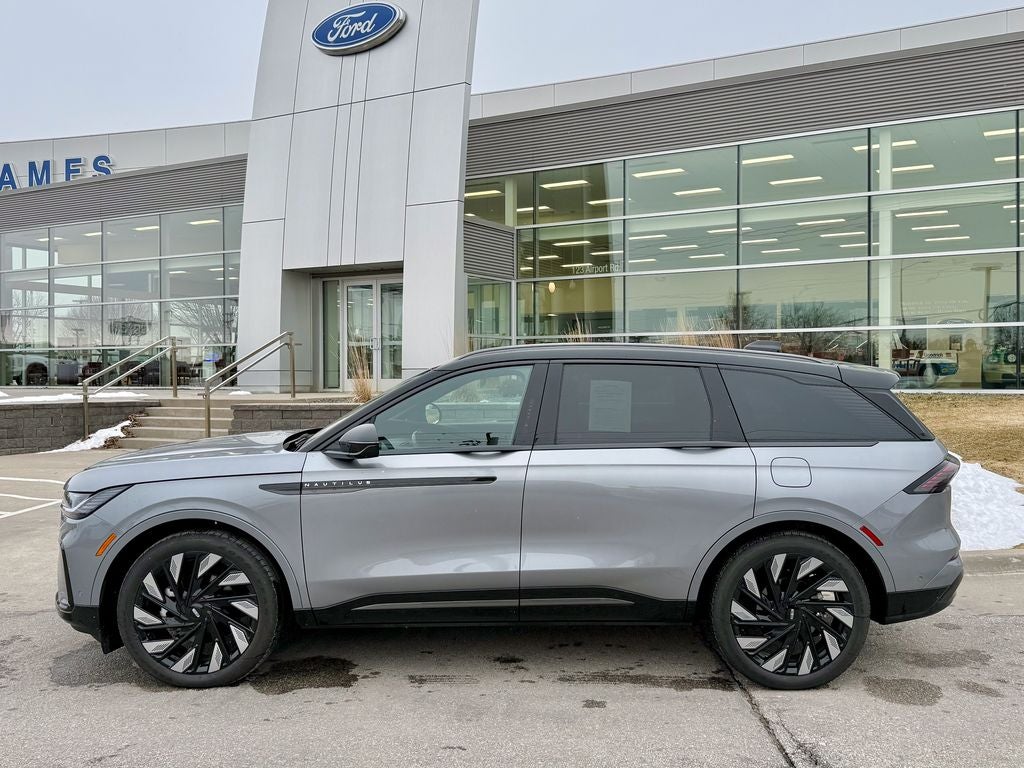 2024 Lincoln Nautilus Reserve