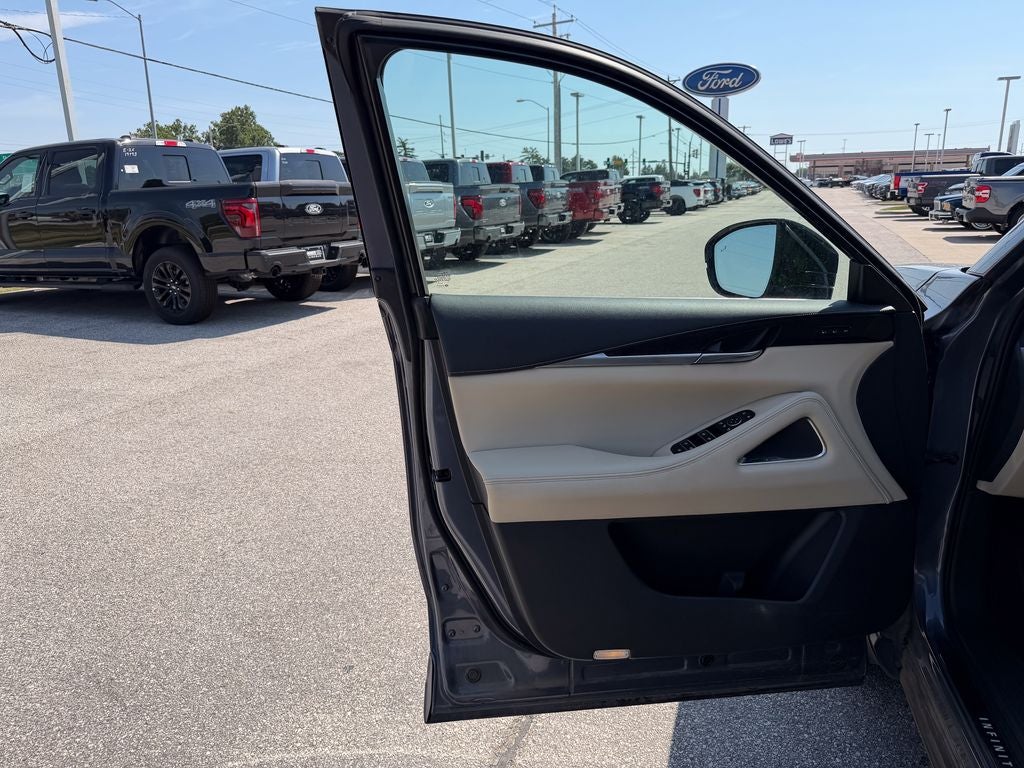 2023 INFINITI QX60 Sensory