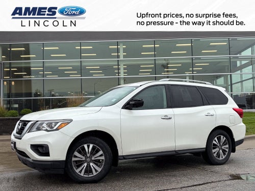 2017 Nissan Pathfinder SL