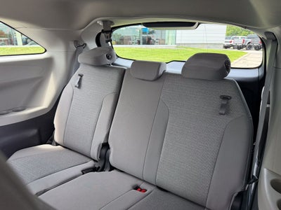 2023 Toyota Sienna LE 8 Passenger