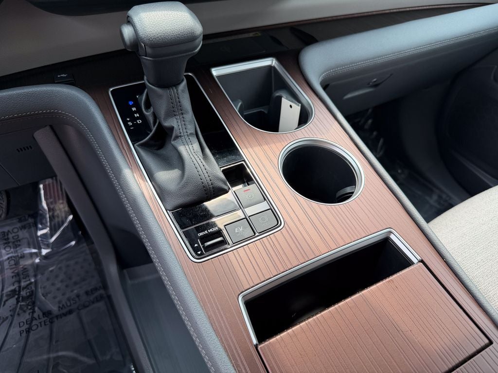 2023 Toyota Sienna LE 8 Passenger