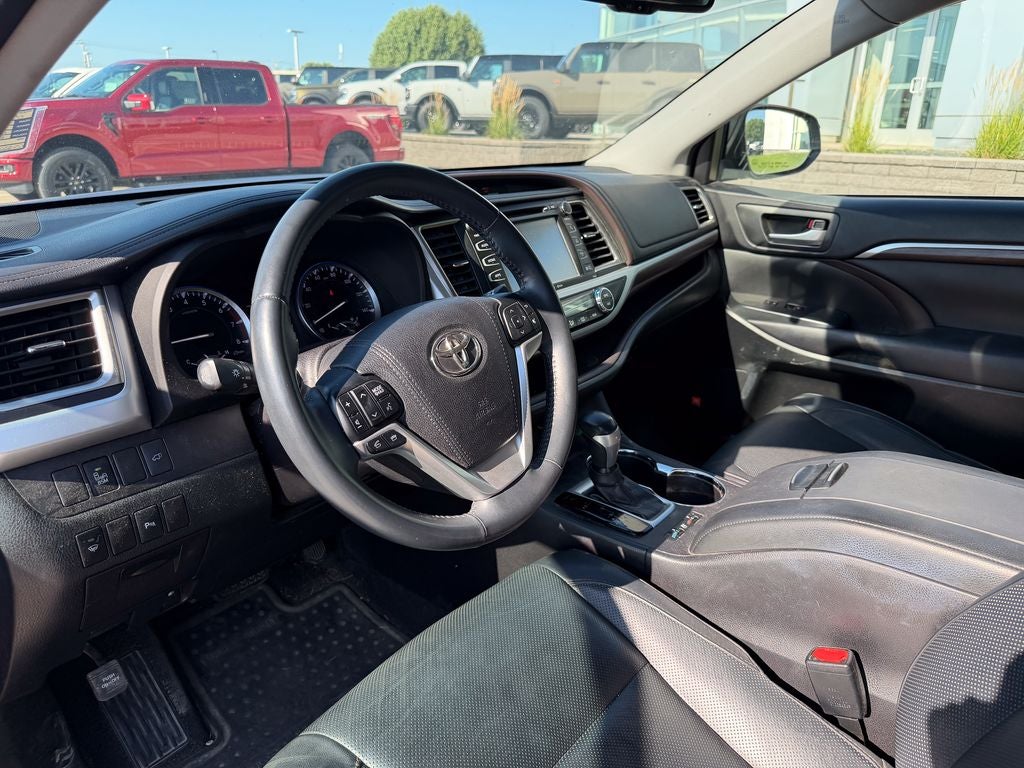 2016 Toyota Highlander Limited