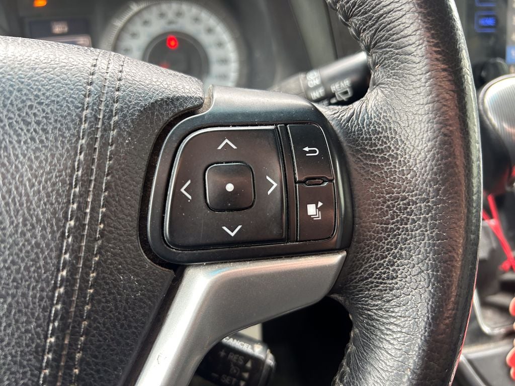 2017 Toyota Sienna SE Premium 8 Passenger