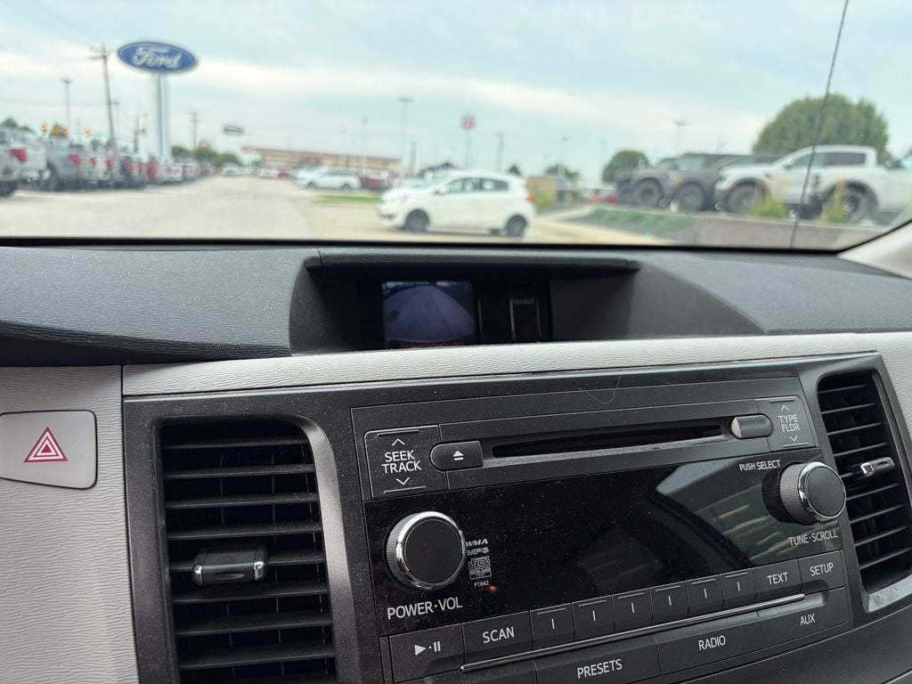 2013 Toyota Sienna XLE 8 Passenger