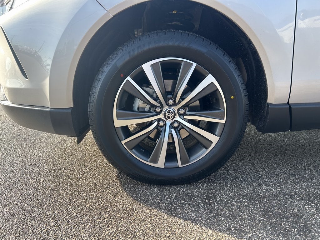 2021 Toyota Venza LE