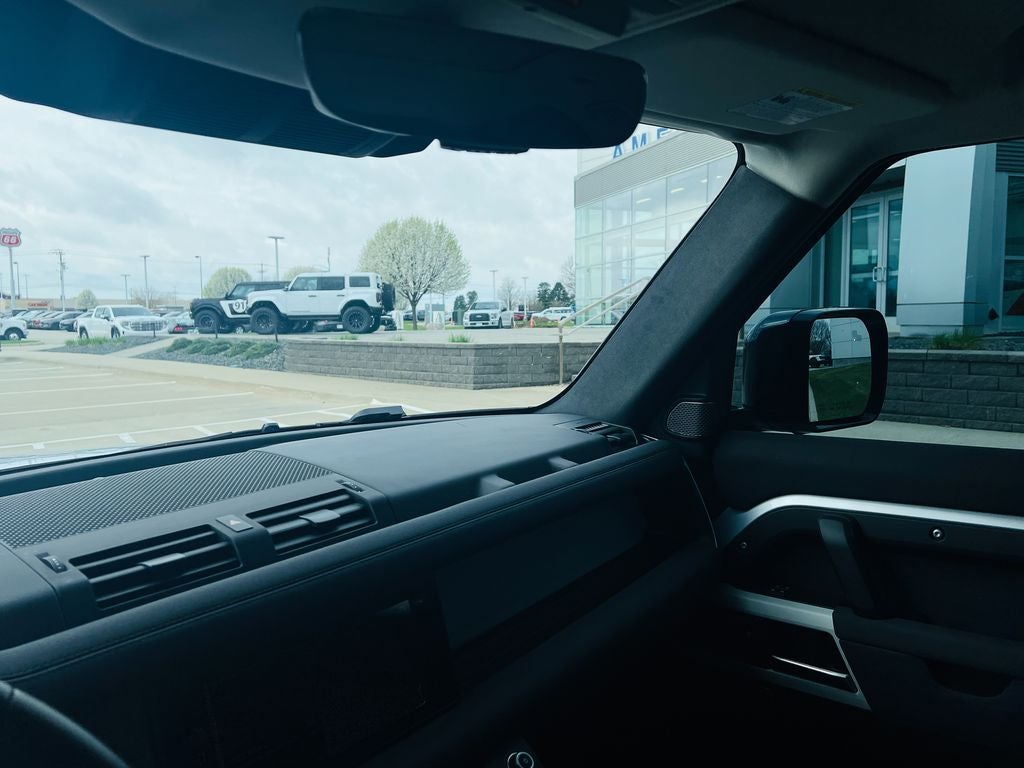 2023 Land Rover Defender 110 S