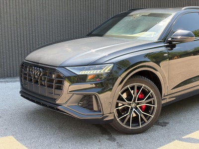 2022 Audi Q8 55 Premium Plus quattro
