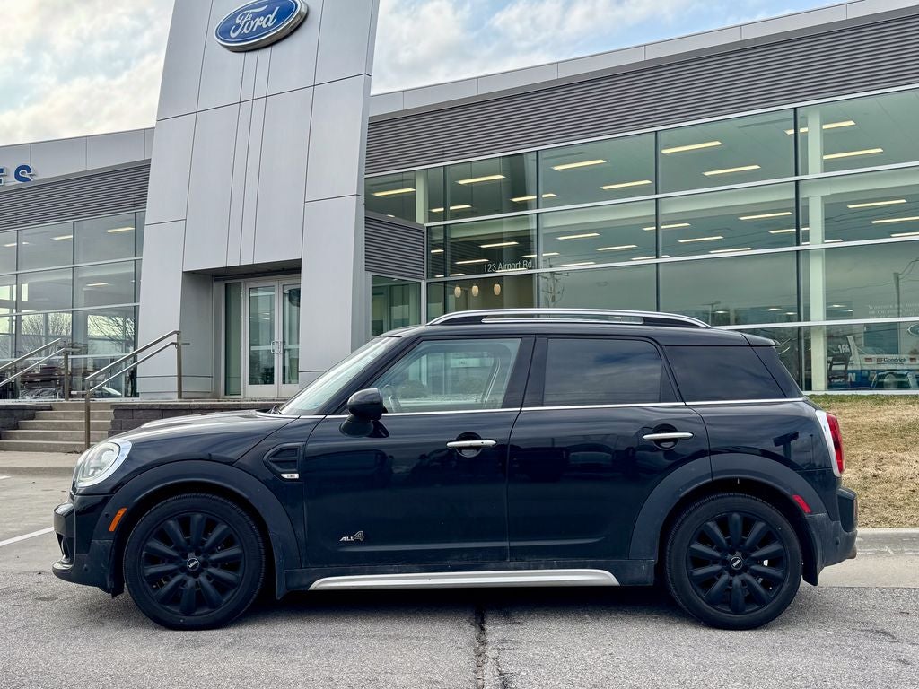 2017 MINI Cooper Countryman ALL4 Base
