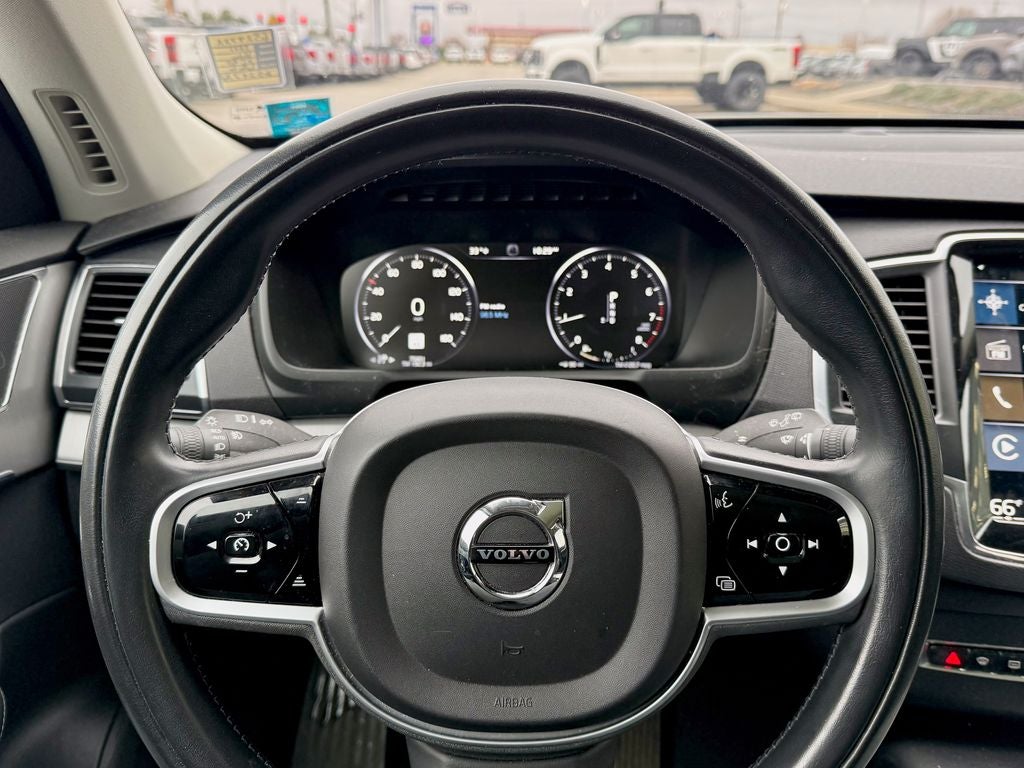 2021 Volvo XC90 T5 Momentum