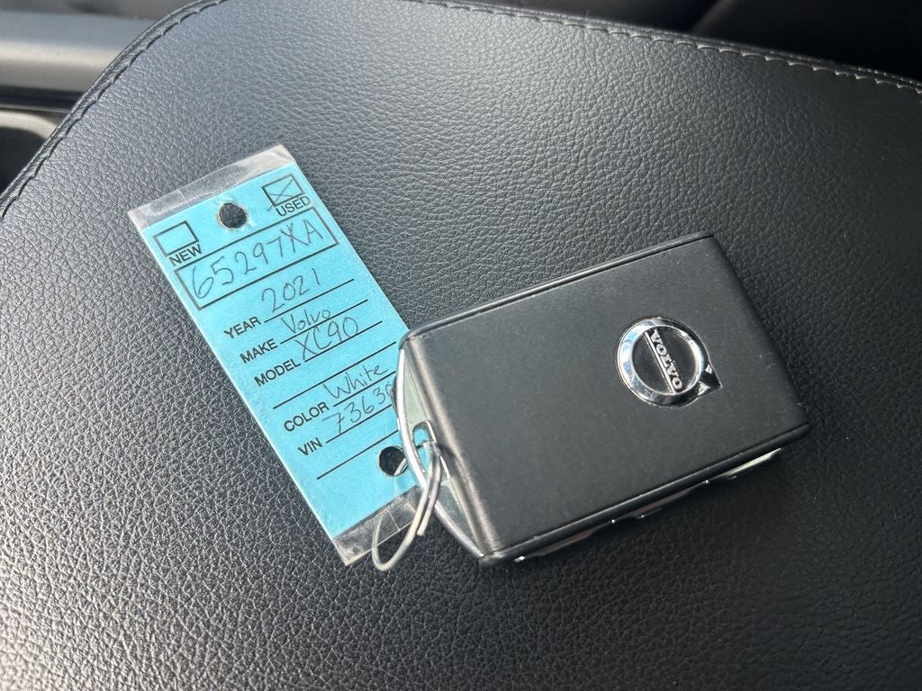 2021 Volvo XC90 T5 Momentum