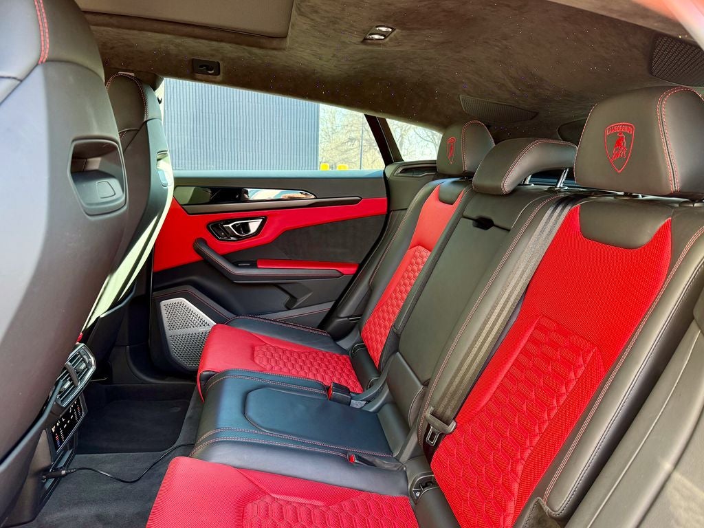 2021 Lamborghini Urus Base