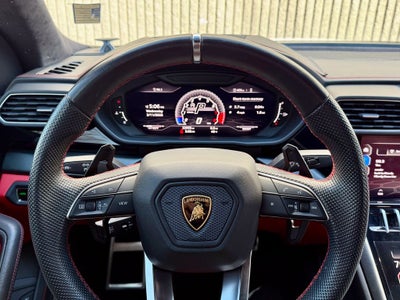 2021 Lamborghini Urus Base