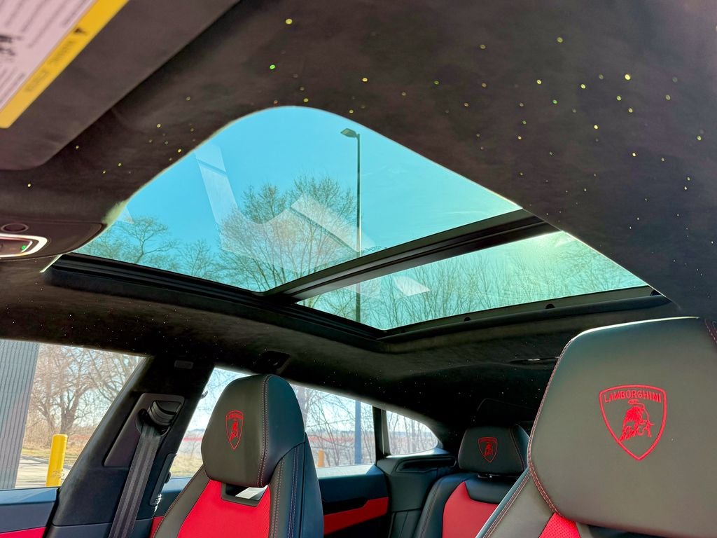 2021 Lamborghini Urus Base