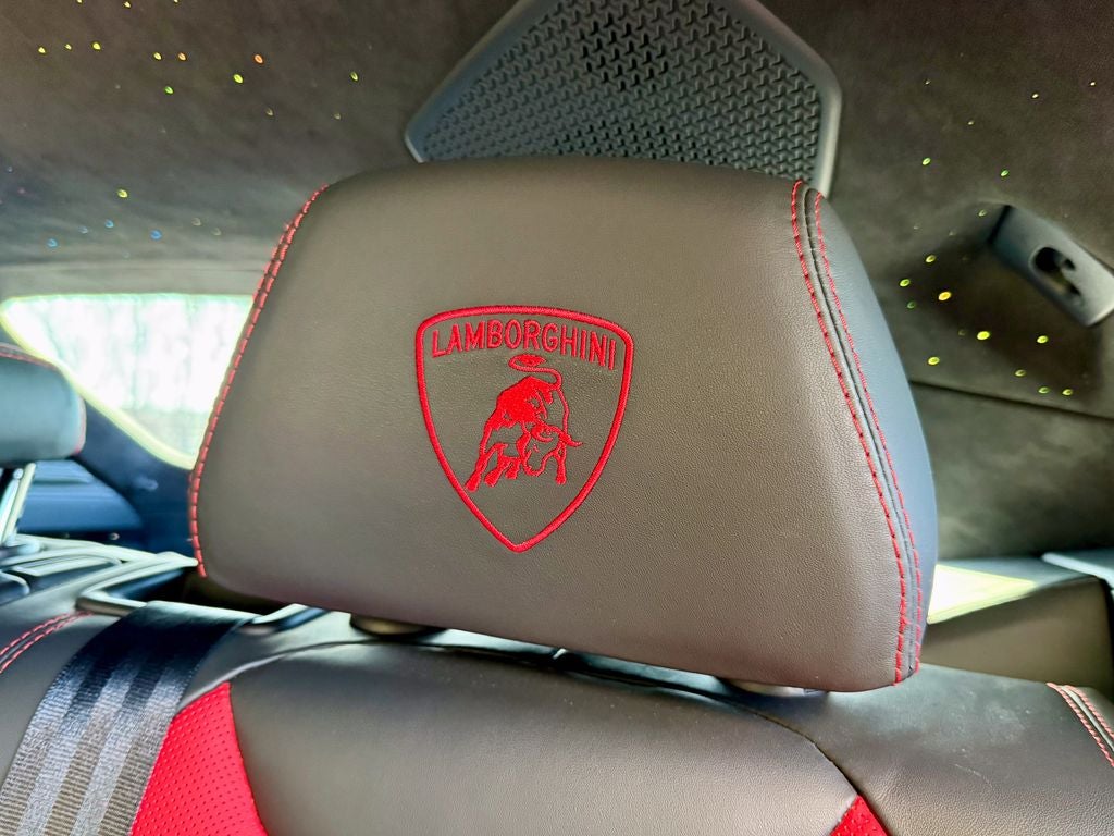 2021 Lamborghini Urus Base