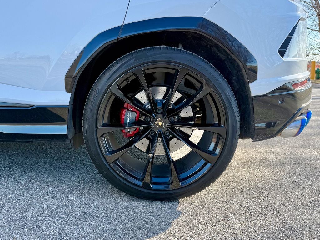 2021 Lamborghini Urus Base