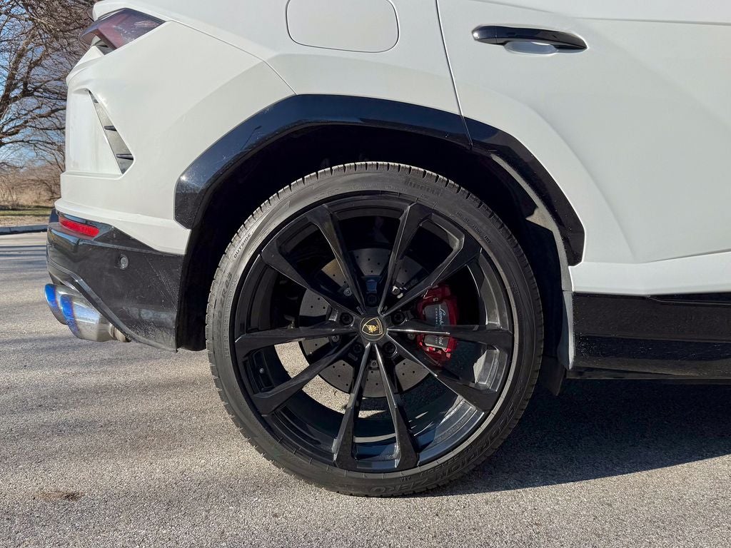 2021 Lamborghini Urus Base