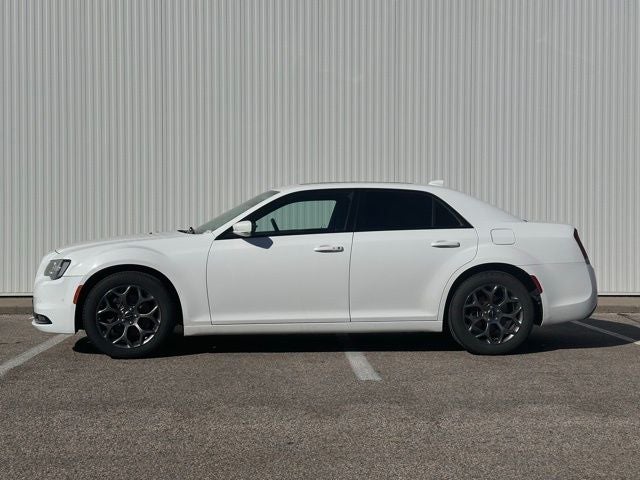 2016 Chrysler 300 S