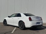 2016 Chrysler 300 S