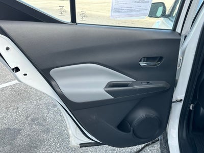 2021 Nissan Kicks SR