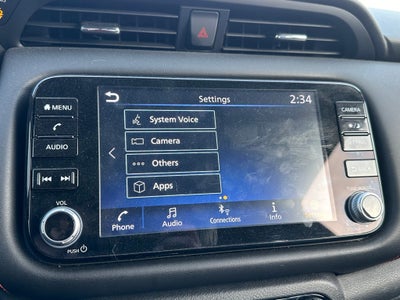 2021 Nissan Kicks SR