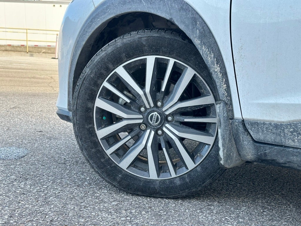 2021 Nissan Kicks SR