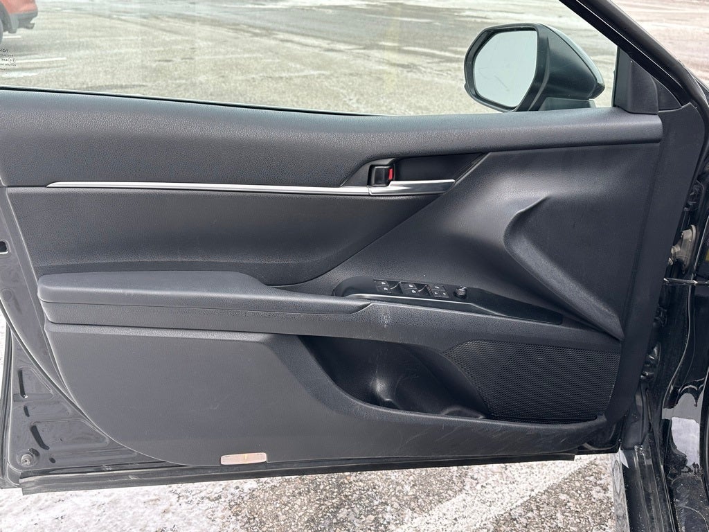 2019 Toyota Camry Hybrid LE