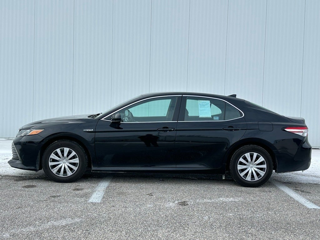 2019 Toyota Camry Hybrid LE