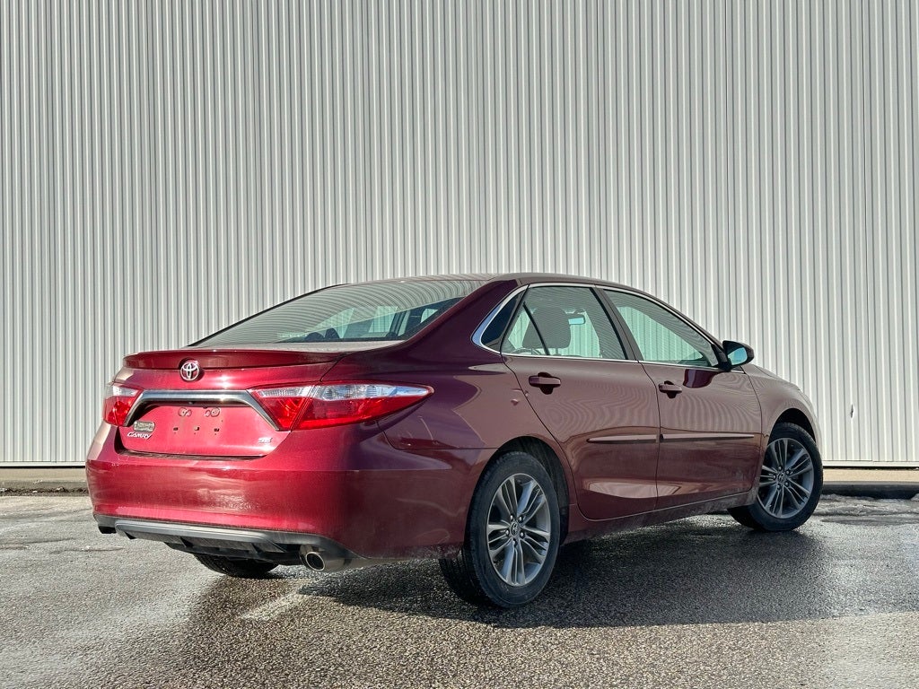 2016 Toyota Camry SE