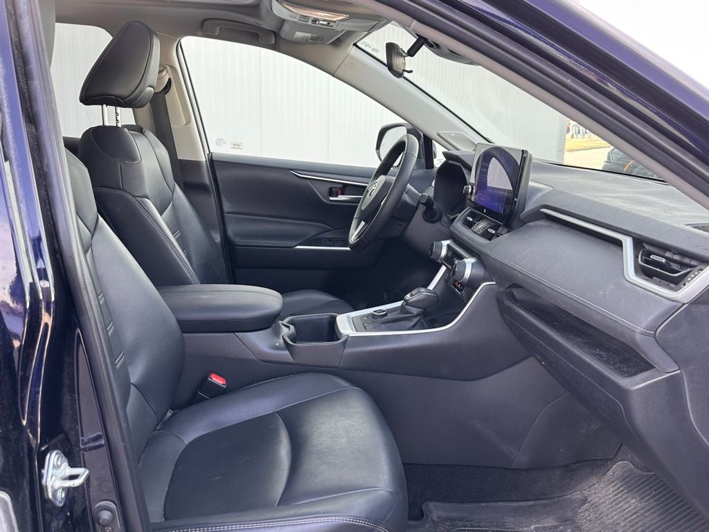 2023 Toyota RAV4 Hybrid XLE Premium