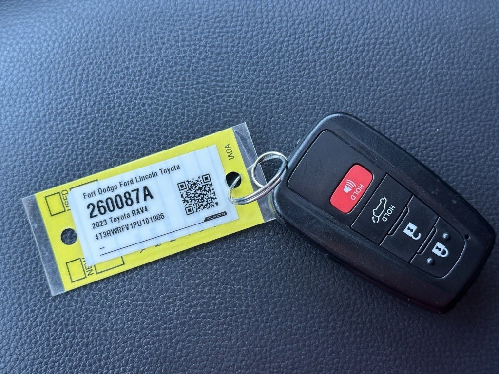 2023 Toyota RAV4 Hybrid XLE