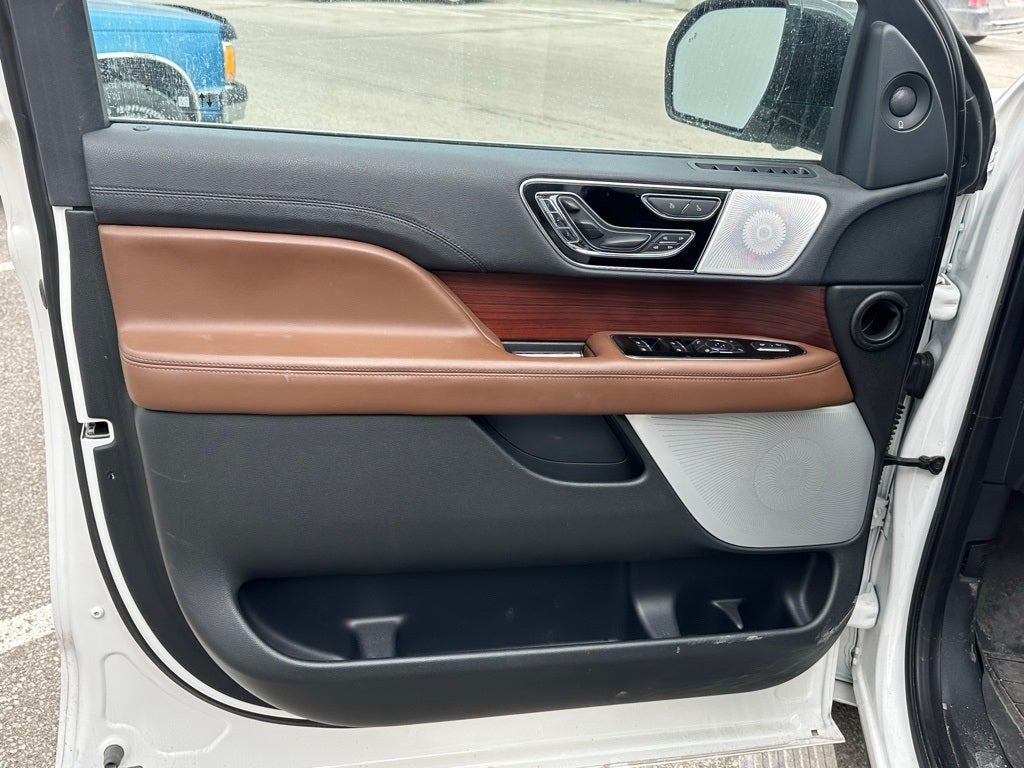 2023 Lincoln Navigator L Reserve
