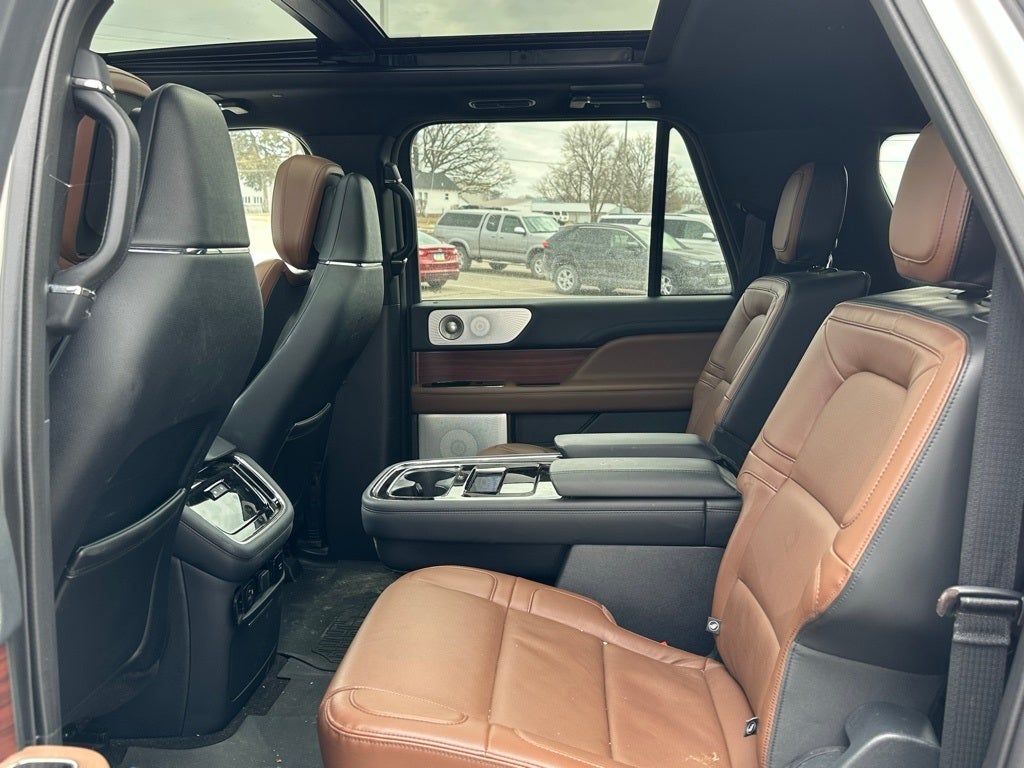 2023 Lincoln Navigator L Reserve