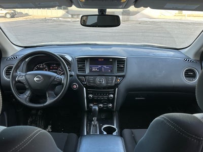 2020 Nissan Pathfinder SV