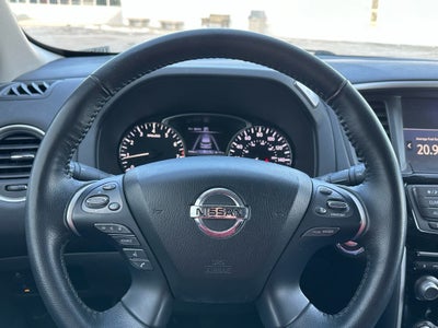 2020 Nissan Pathfinder SV