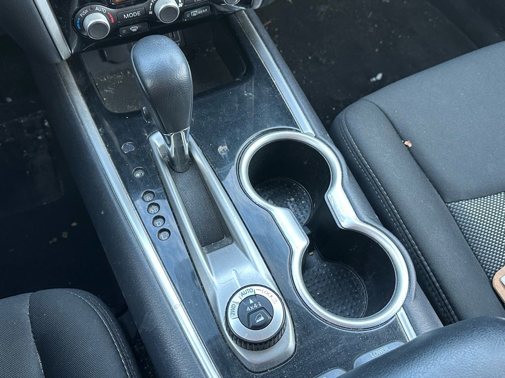 2020 Nissan Pathfinder SV