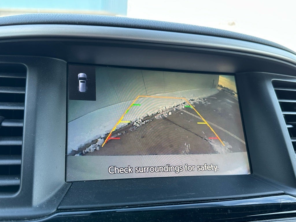 2020 Nissan Pathfinder SV