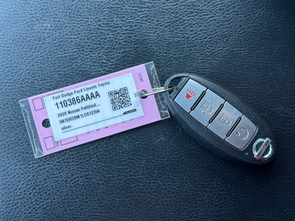 2020 Nissan Pathfinder SV