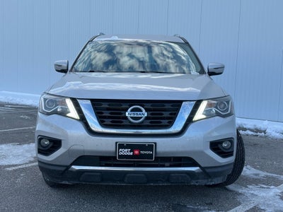 2020 Nissan Pathfinder SV