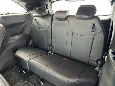 2025 Toyota Sienna Platinum Hybrid 7 Passenger