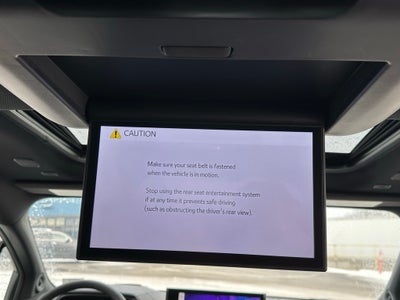 2025 Toyota Sienna Platinum Hybrid 7 Passenger