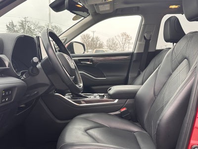 2023 Toyota Highlander Platinum