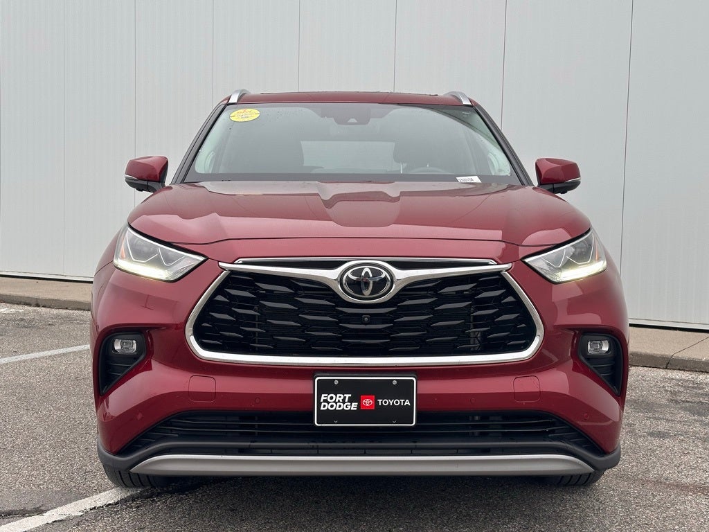 2023 Toyota Highlander Platinum
