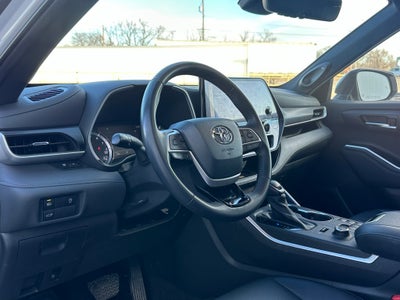 2023 Toyota Highlander XSE
