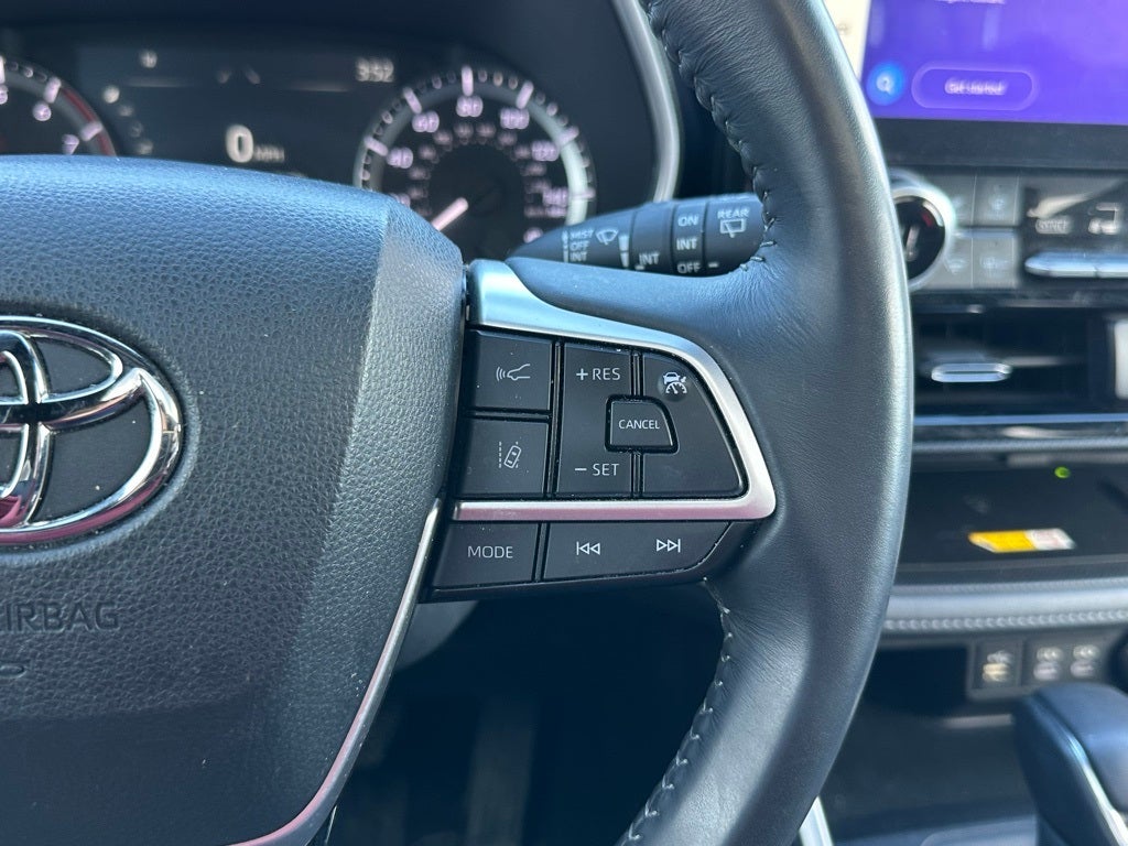 2023 Toyota Highlander XSE