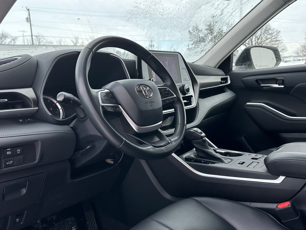 2023 Toyota Highlander XLE