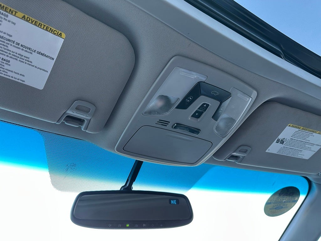 2015 Toyota Sienna XLE 8 Passenger