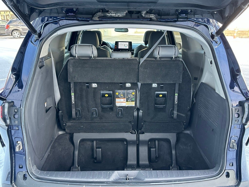 2021 Toyota Sienna XLE