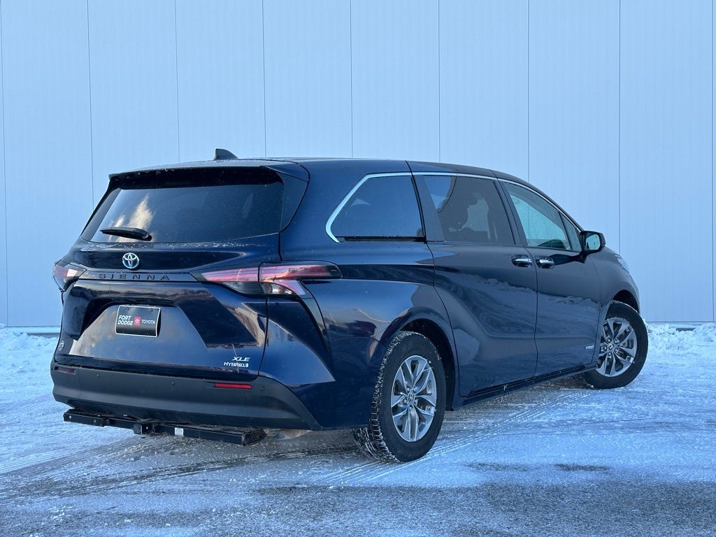 2021 Toyota Sienna XLE